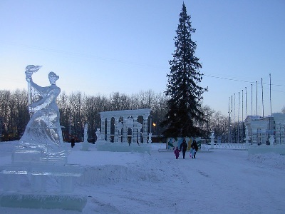 Ледовые фигуры в парке, Архангельск